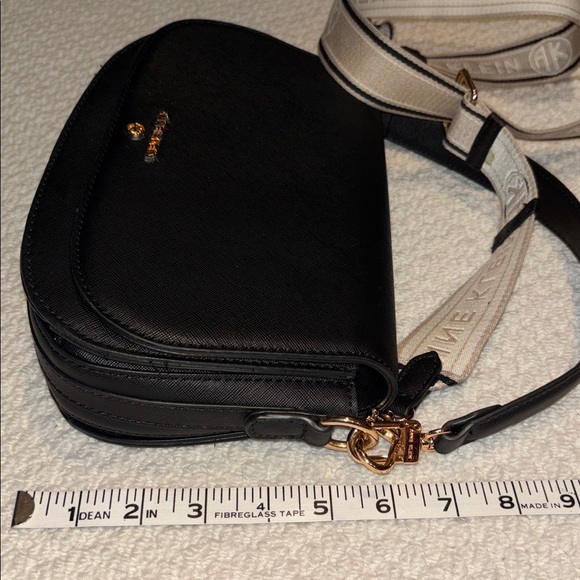 Ann Klein Convertible Shoulder Bag - Picture 5 of 9